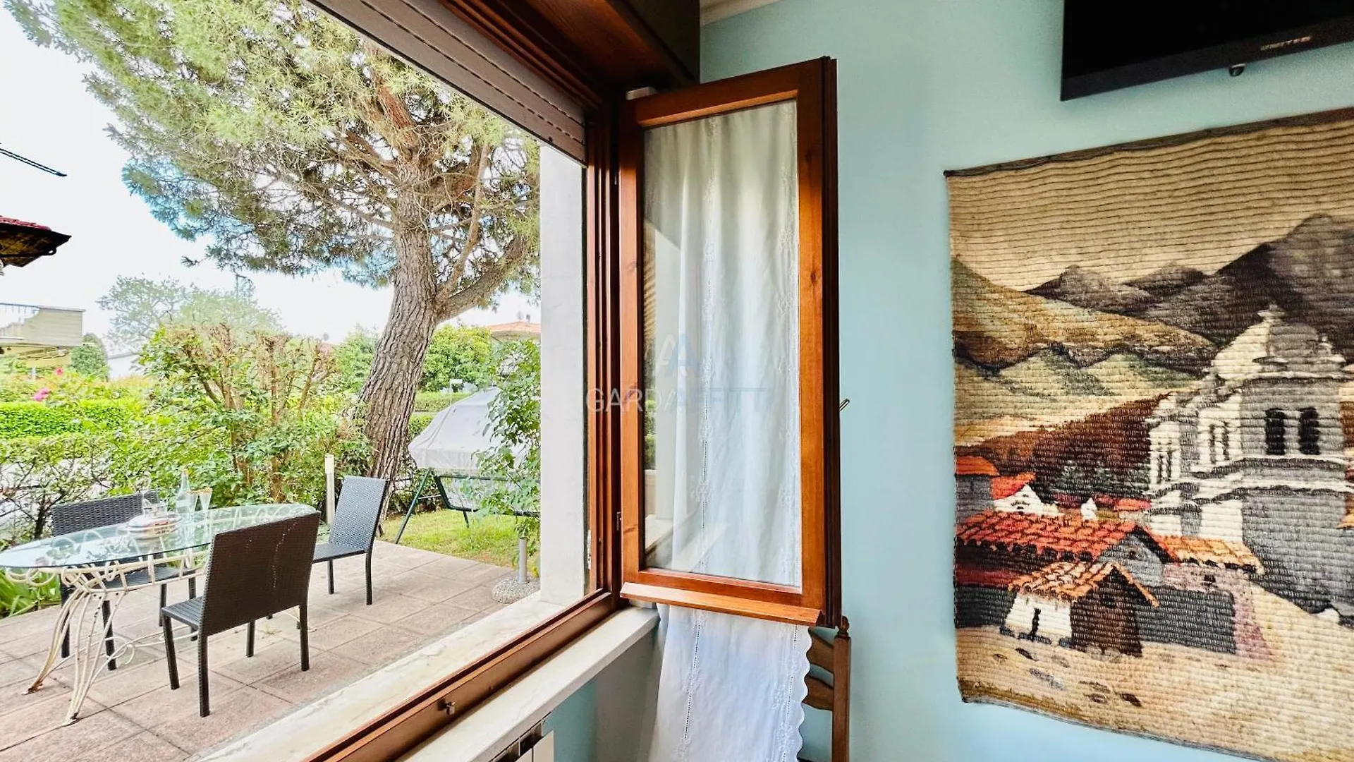 Anub Riff Apartment Sirmione Italy